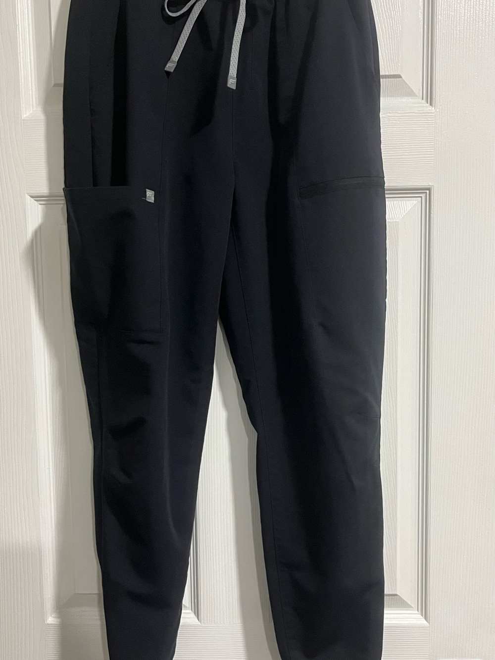 Fabletics Black Drawstring Jogger Scrubs